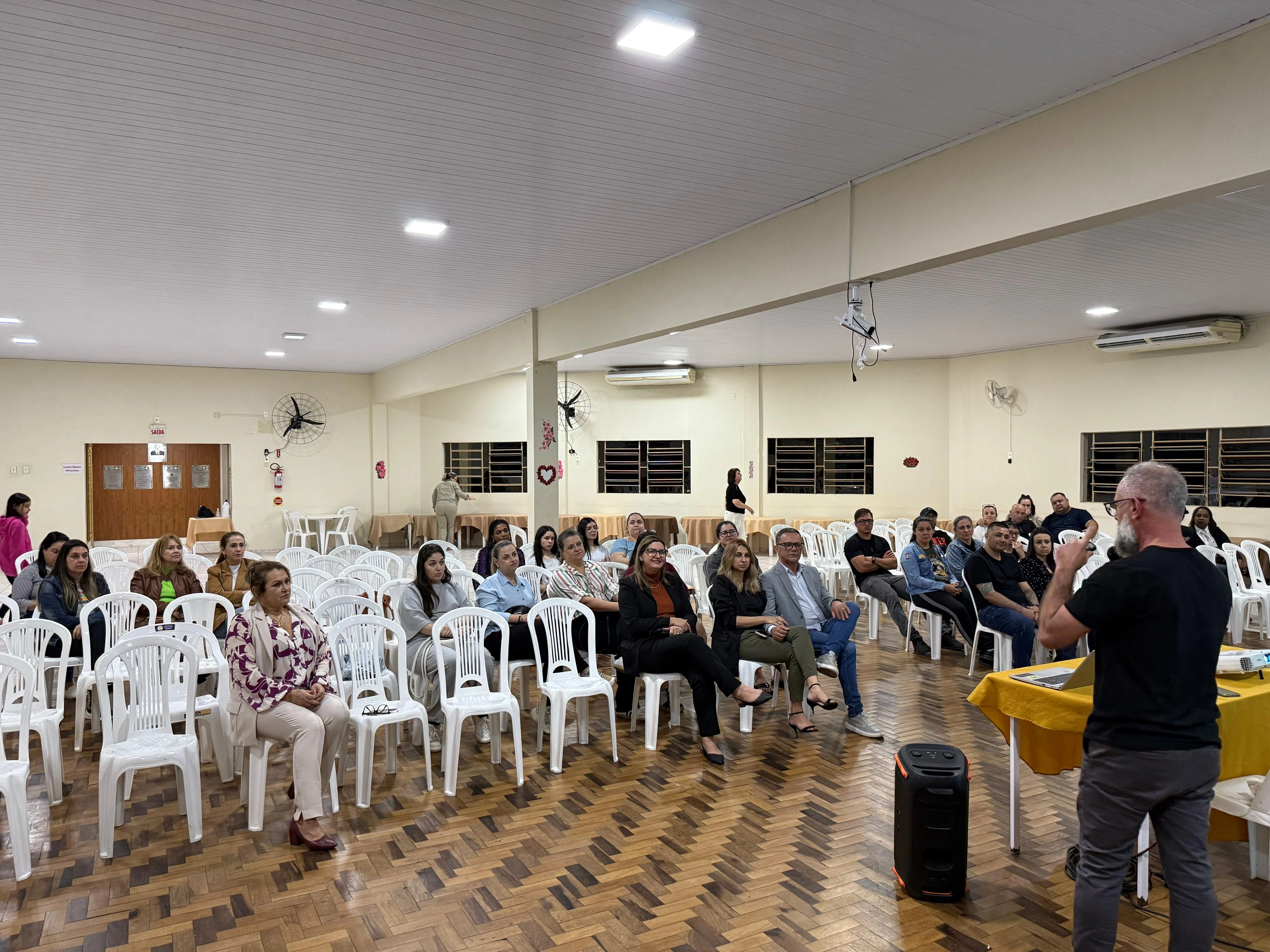 Palestra MFFQ - foto 1